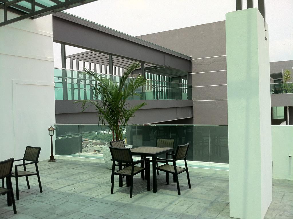 The Majestic Condo Ipoh Bagian luar foto