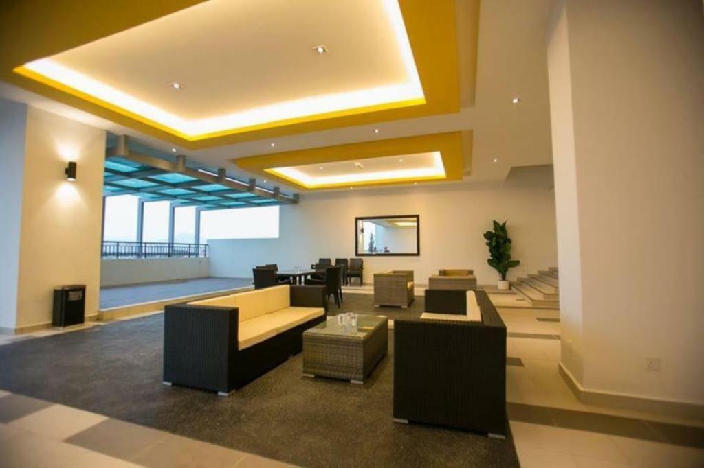 The Majestic Condo Ipoh Bagian luar foto