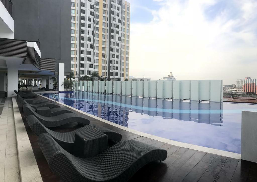 The Majestic Condo Ipoh Bagian luar foto